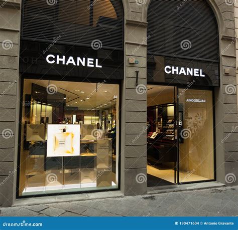 chanel store in florence|Chanel firenze boutique.